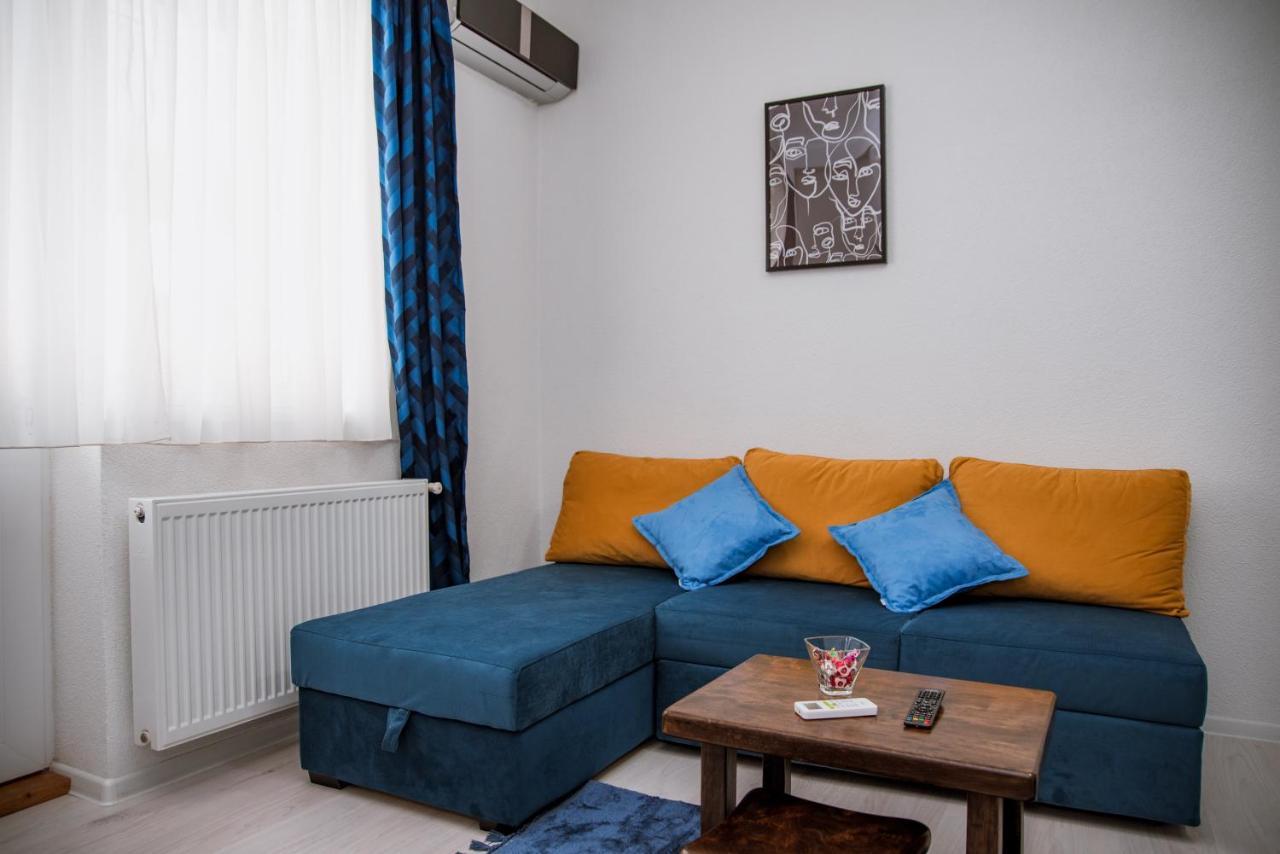 Licko Petrovo Selo Guest House Mylan מראה חיצוני תמונה
